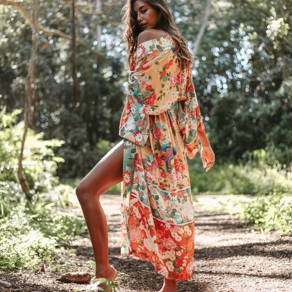 ❤️🌹SOLD🌹❤️ Long Delilah Patchwork Kimono✨Spell ✨ - Picture 4 of 8